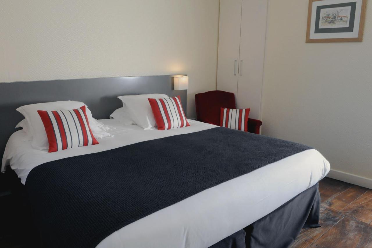Logis Du Chene Hotel 2*